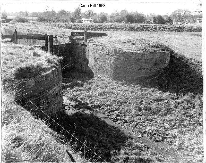 Caen Hill 1968 (2)